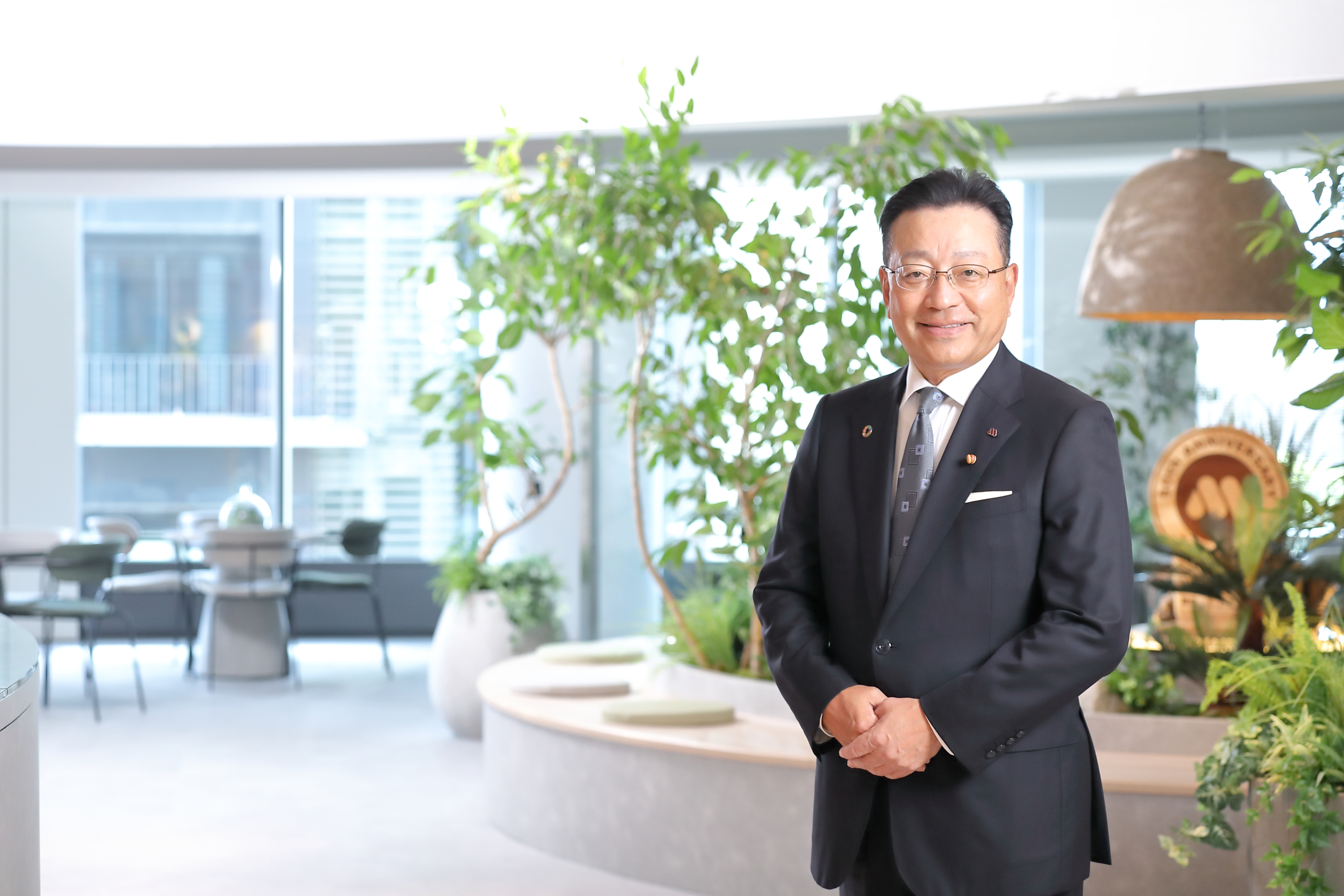 中村 栄輔 代表取締役 取締役社長